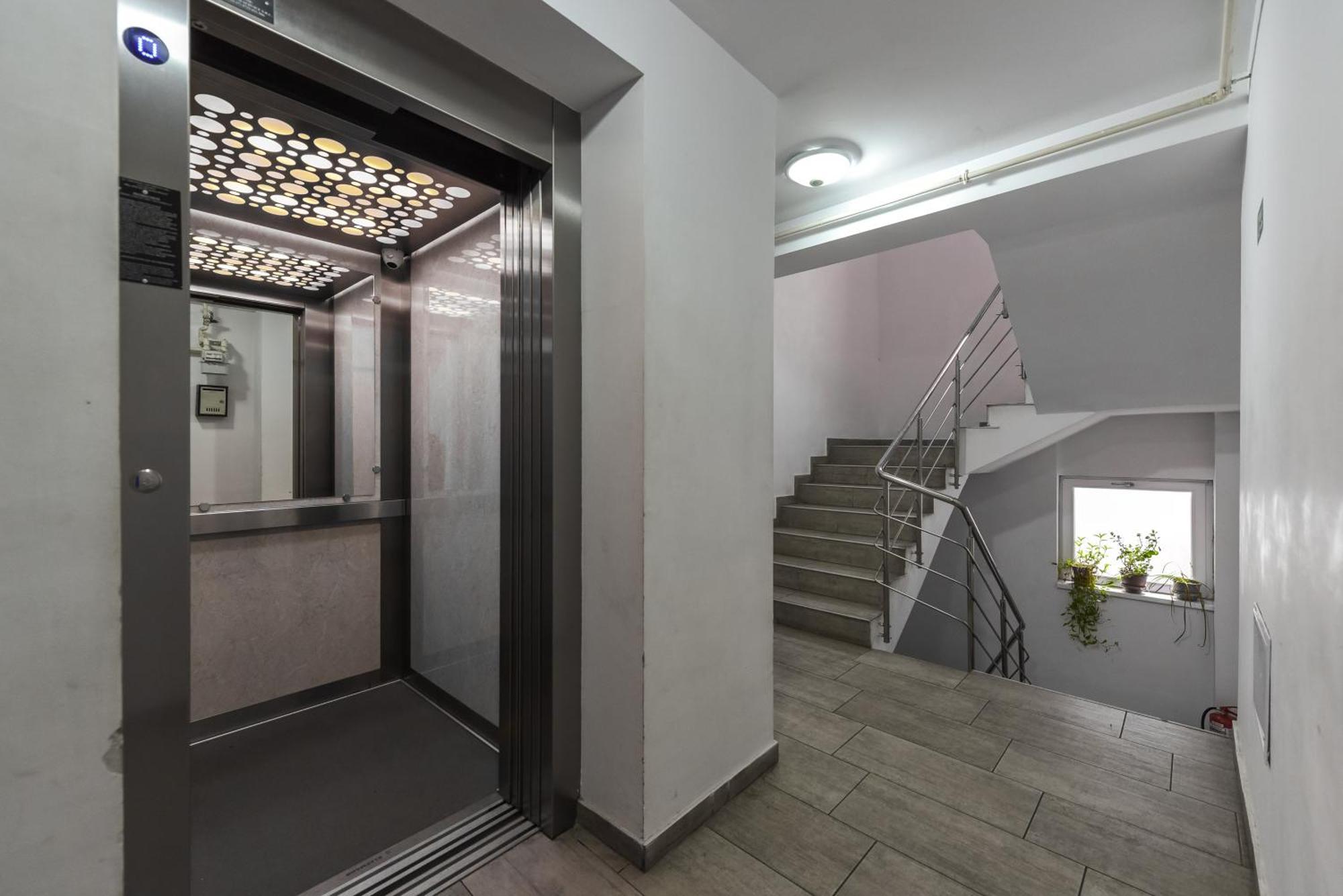 Bucharest Central Apartments - Shabbat Friendly Екстериор снимка